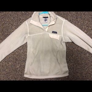 Patagonia pull over. Off white color